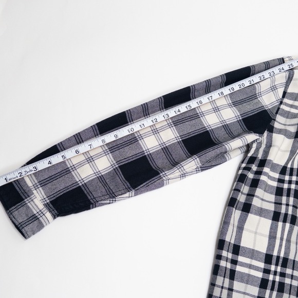 Zara Men's M Relaxed Fit Plaid Flannel Button Up Shirt Black White Shacket - Picture 4 of 8